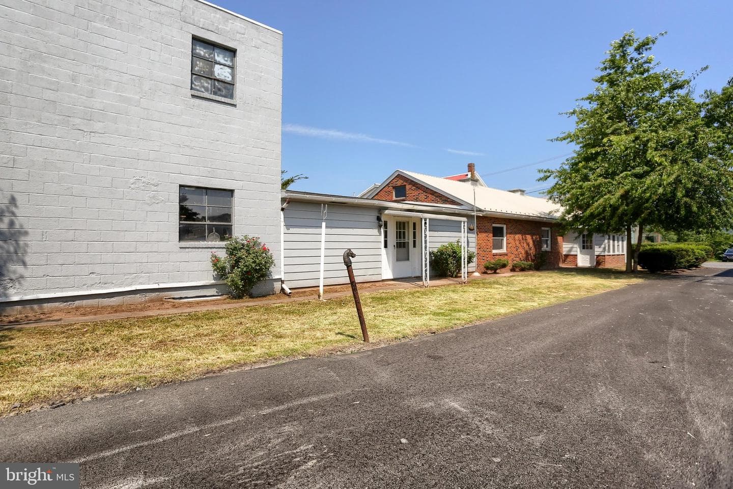 625 E Main Street photo 44