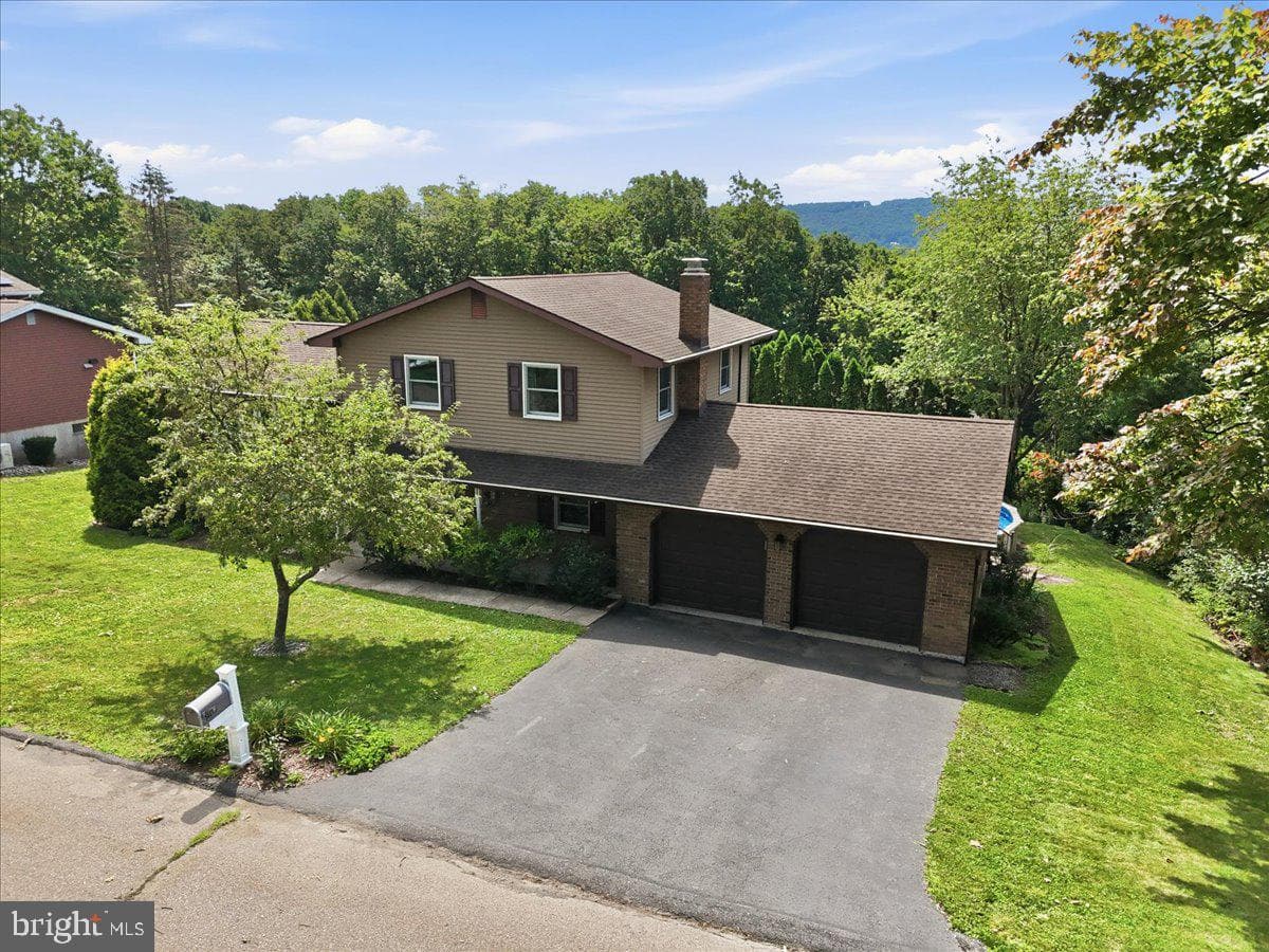 544 Maple Street, Pottsville