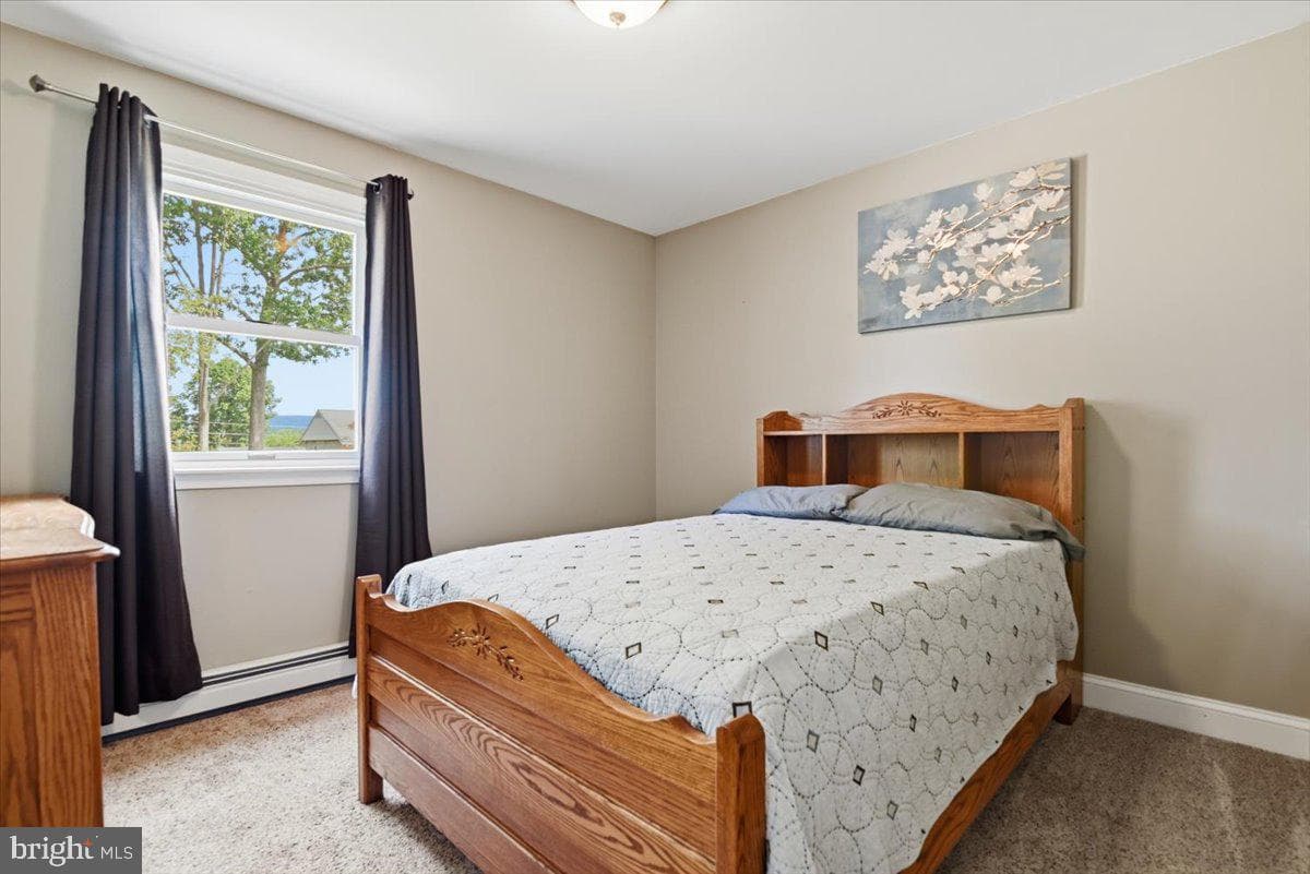 544 Maple Street photo 23