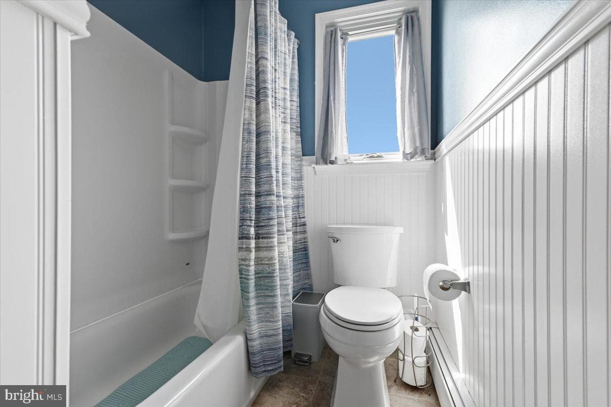 544 Maple Street photo 35