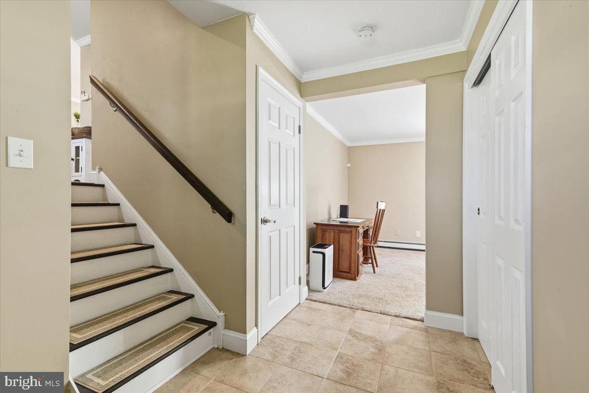 544 Maple Street photo 4