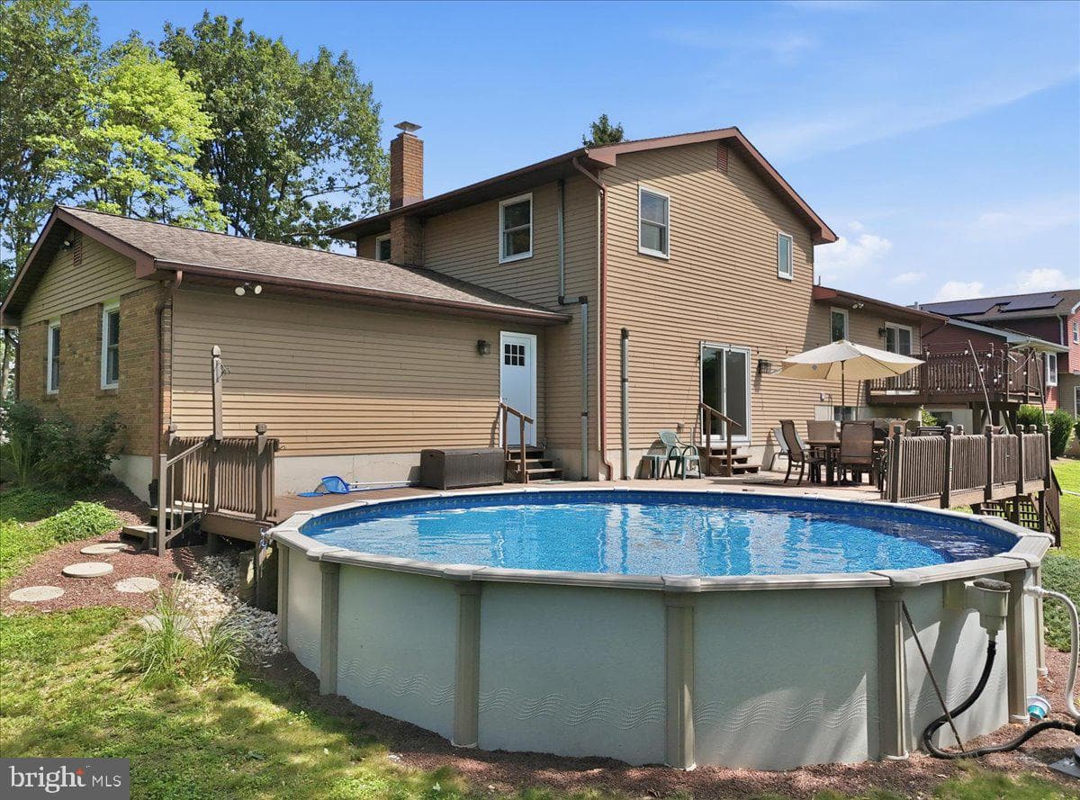 544 Maple Street photo 58