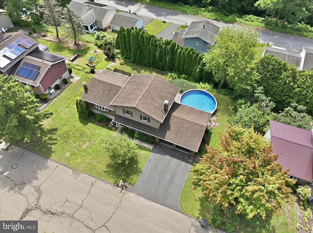 544 Maple Street photo 64
