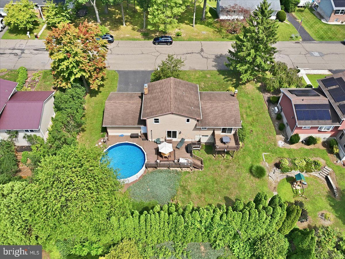 544 Maple Street photo 65