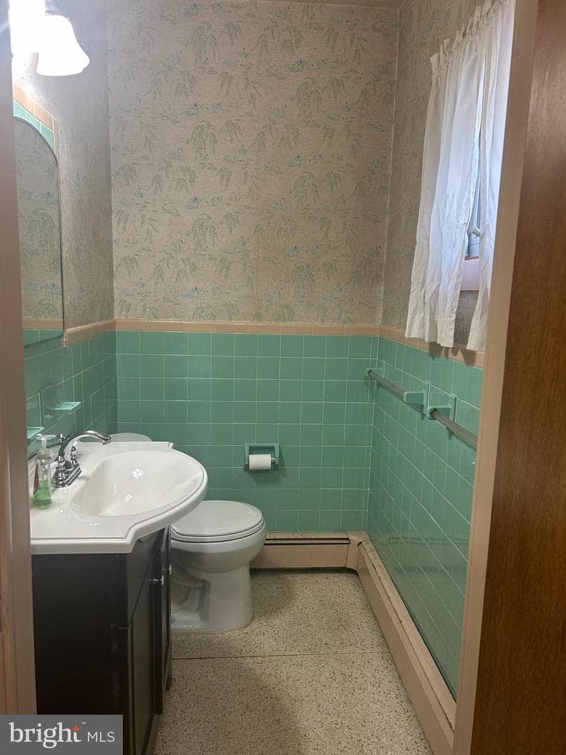 124 Long Avenue photo 5