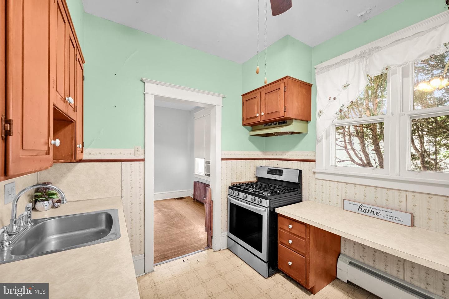 63 Grant Street photo 11