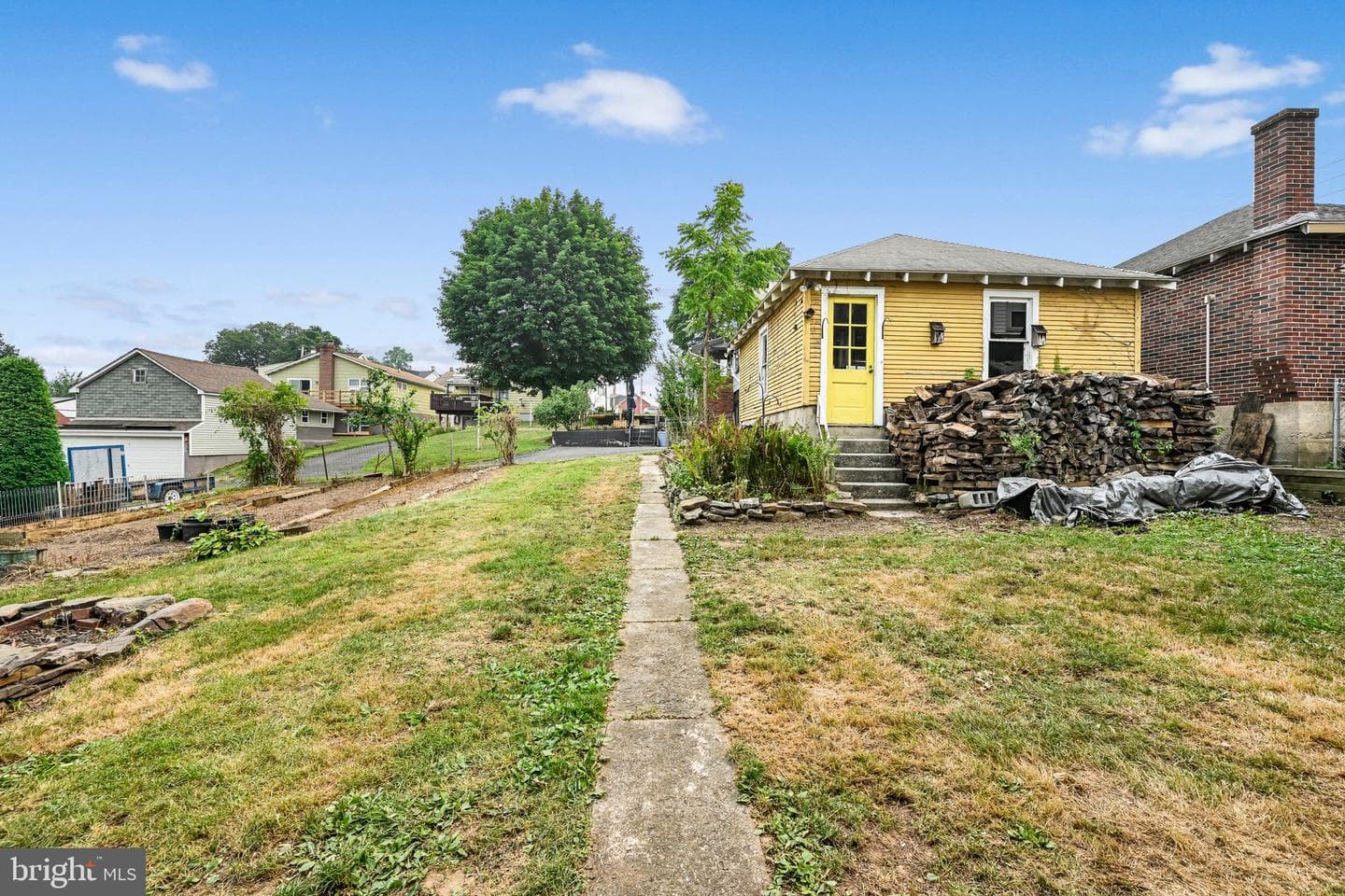 63 Grant Street photo 17