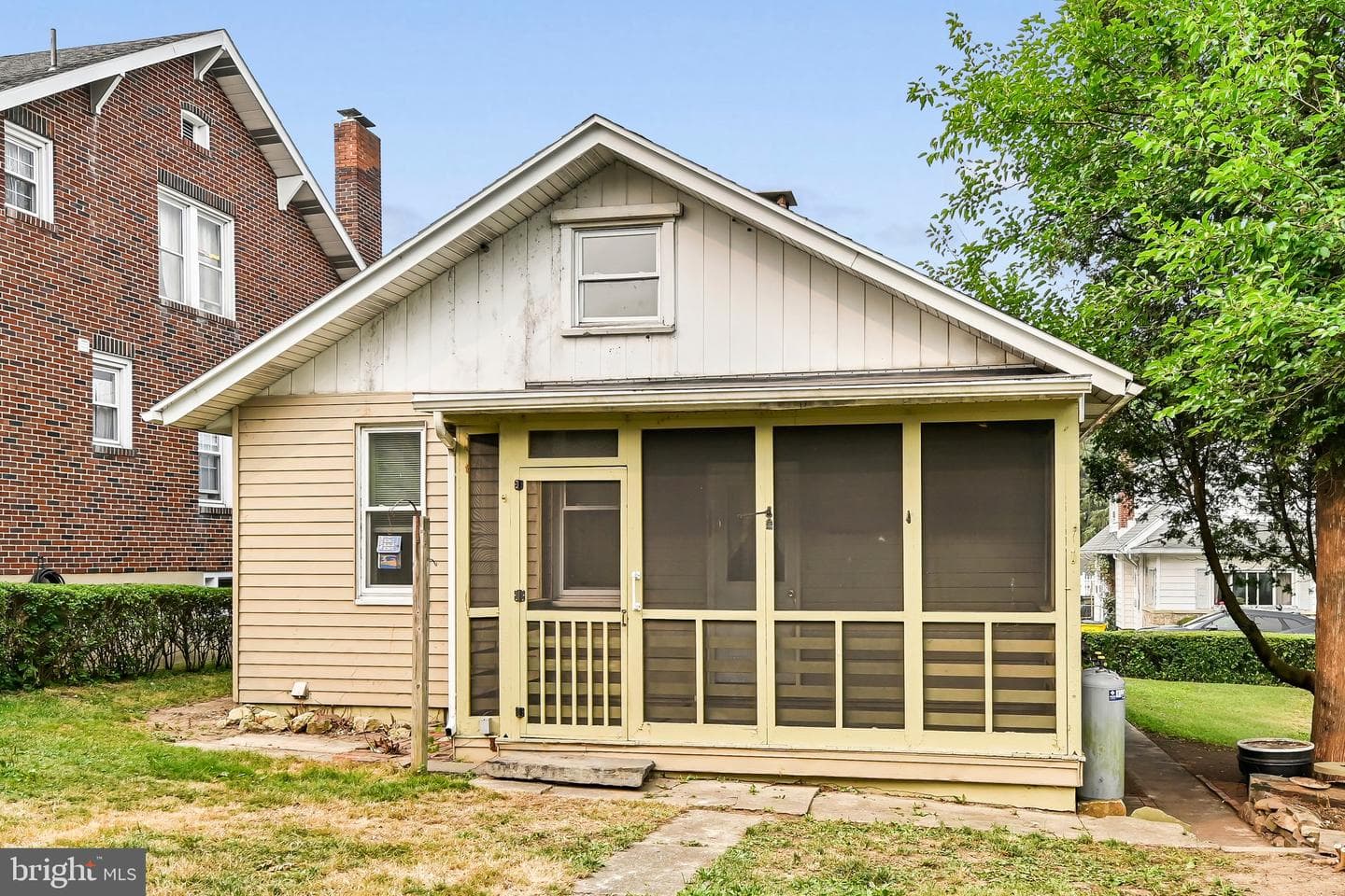 63 Grant Street photo 24
