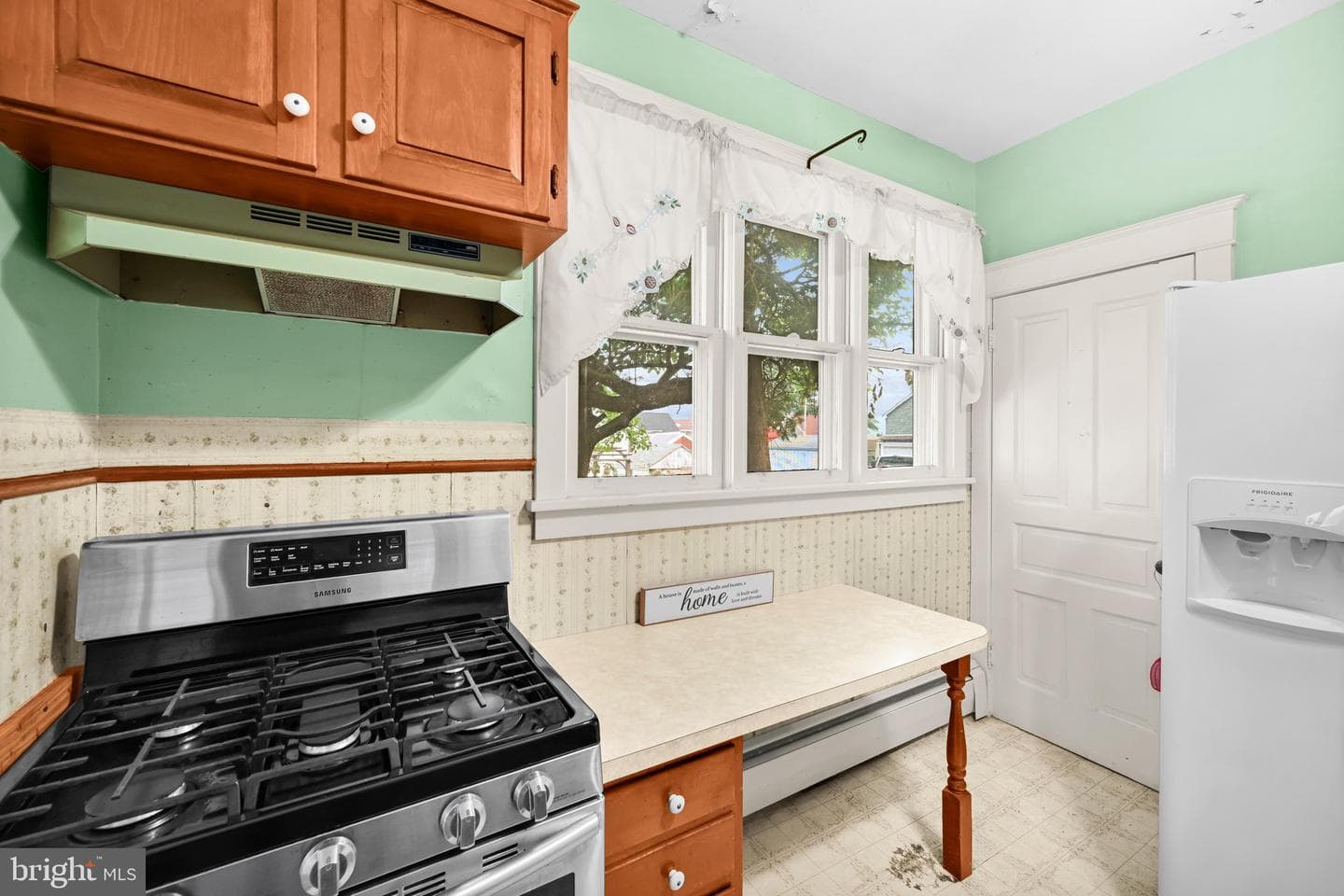 63 Grant Street photo 9