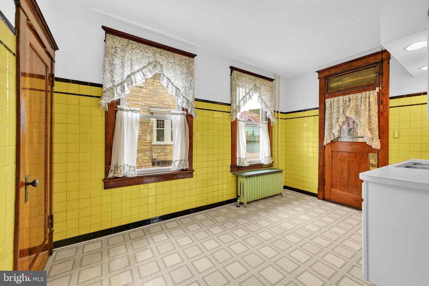 24 Paxson Avenue photo 12