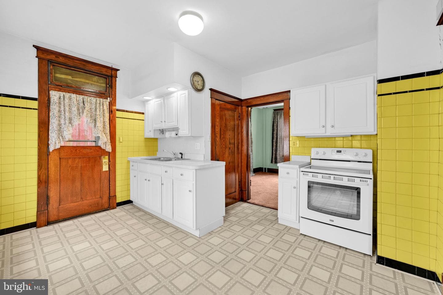 24 Paxson Avenue photo 13