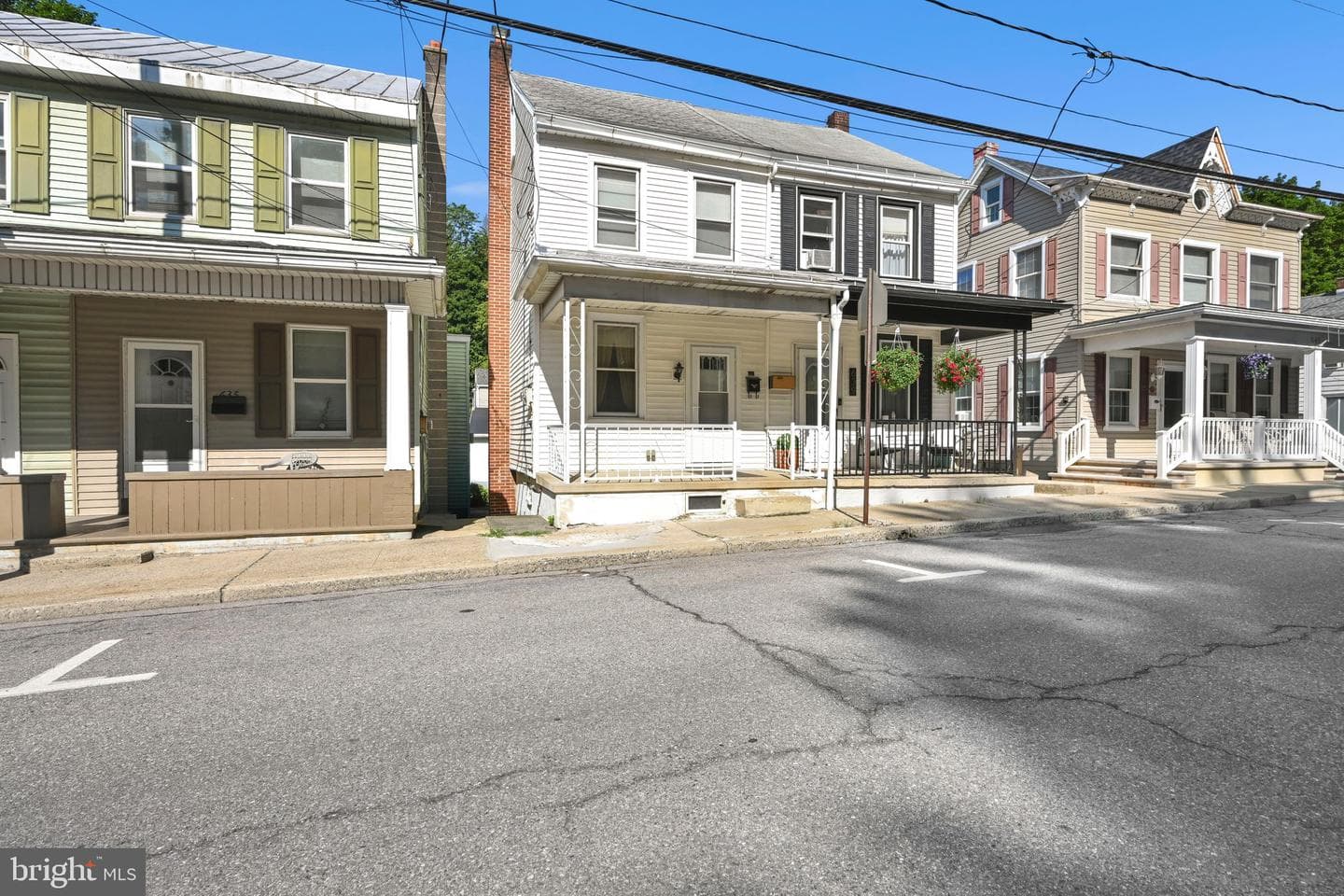 637 N Garfield Avenue photo 3
