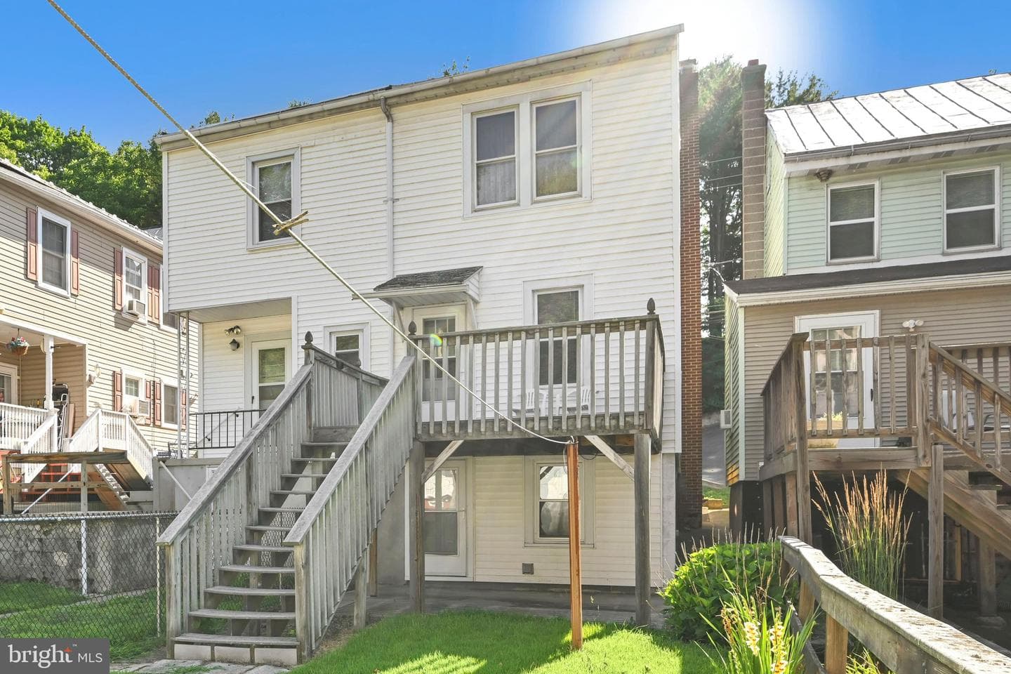 637 N Garfield Avenue photo 31