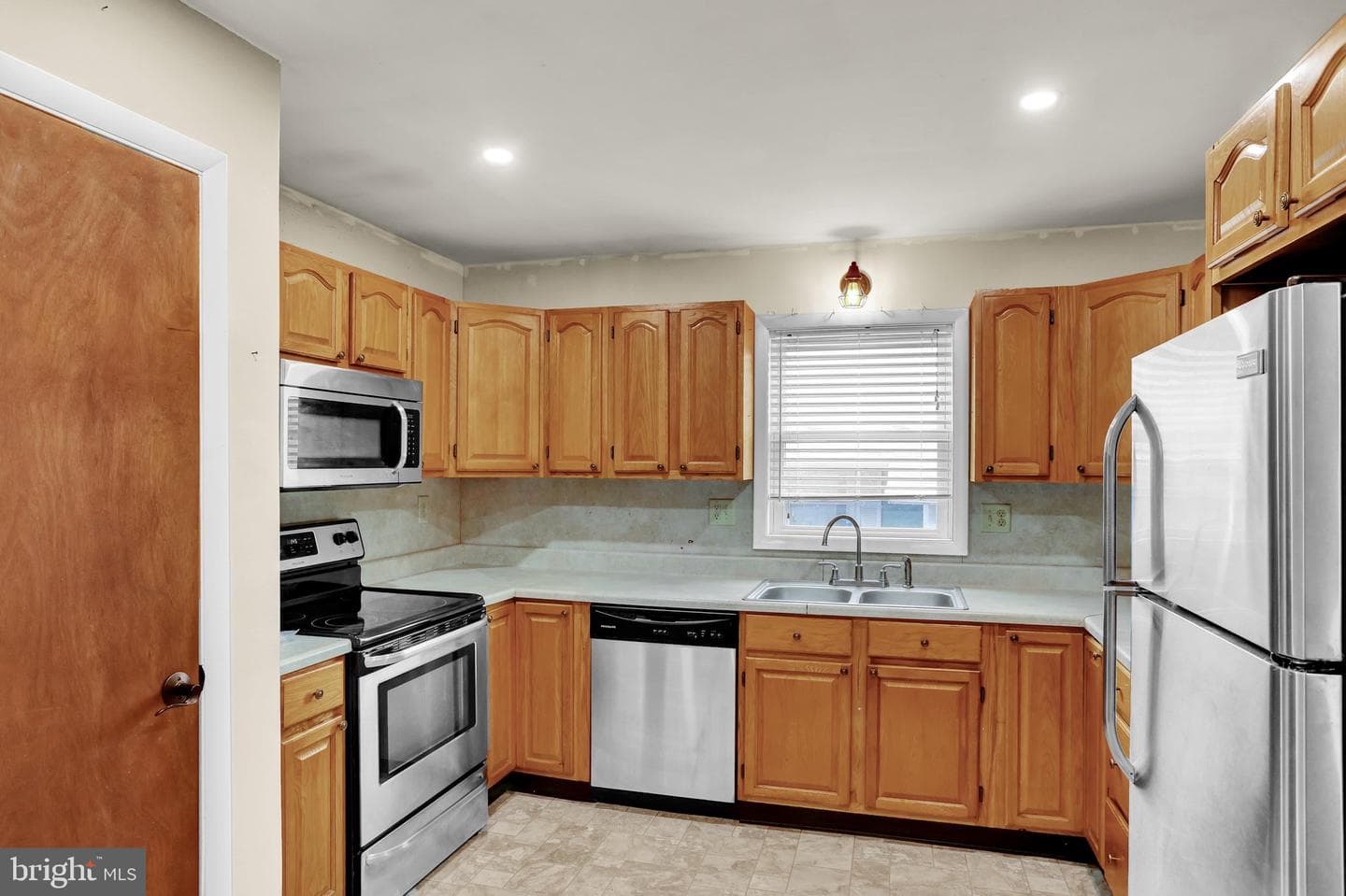 120 N Franklin Street photo 7