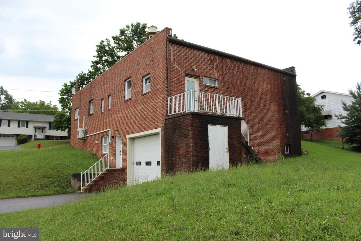 809 Fifth Street photo 5