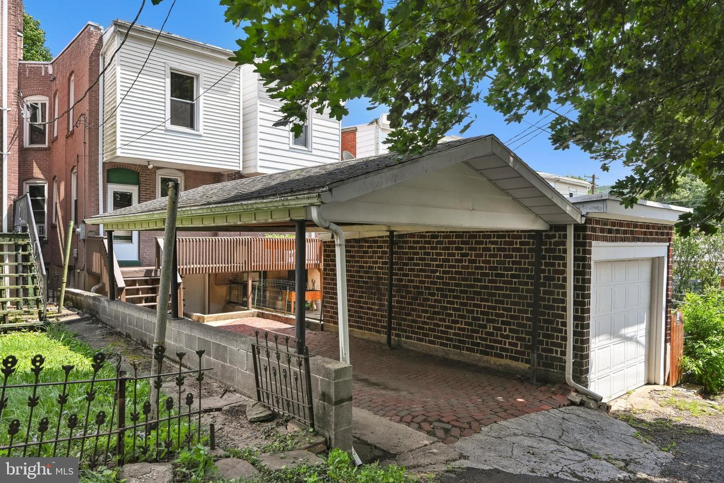 717 N Centre Street photo 28