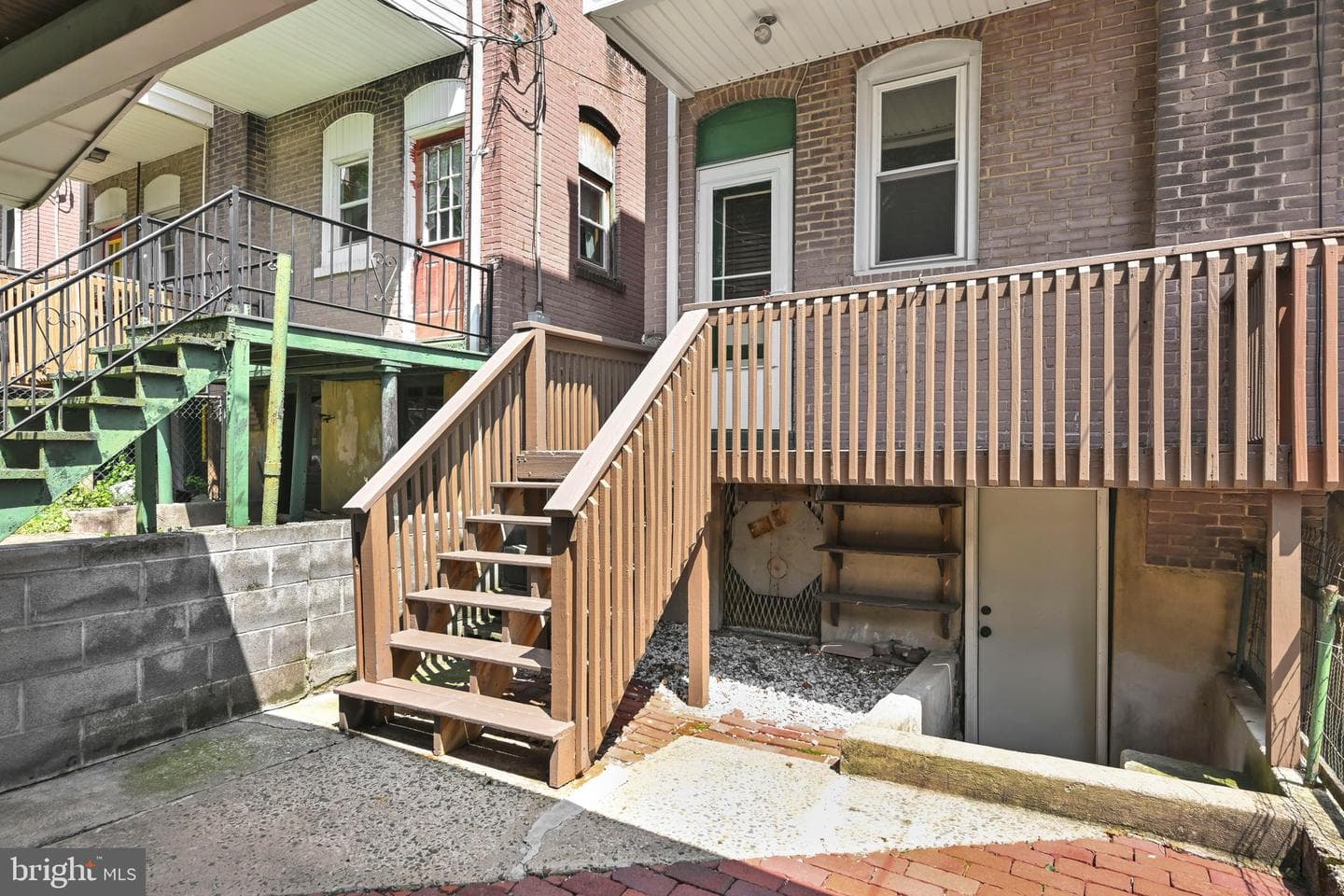 717 N Centre Street photo 31