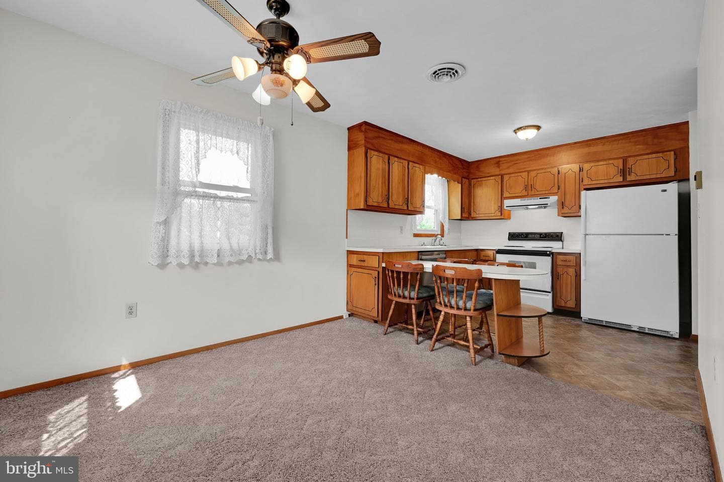 5 Elmer Avenue photo 9