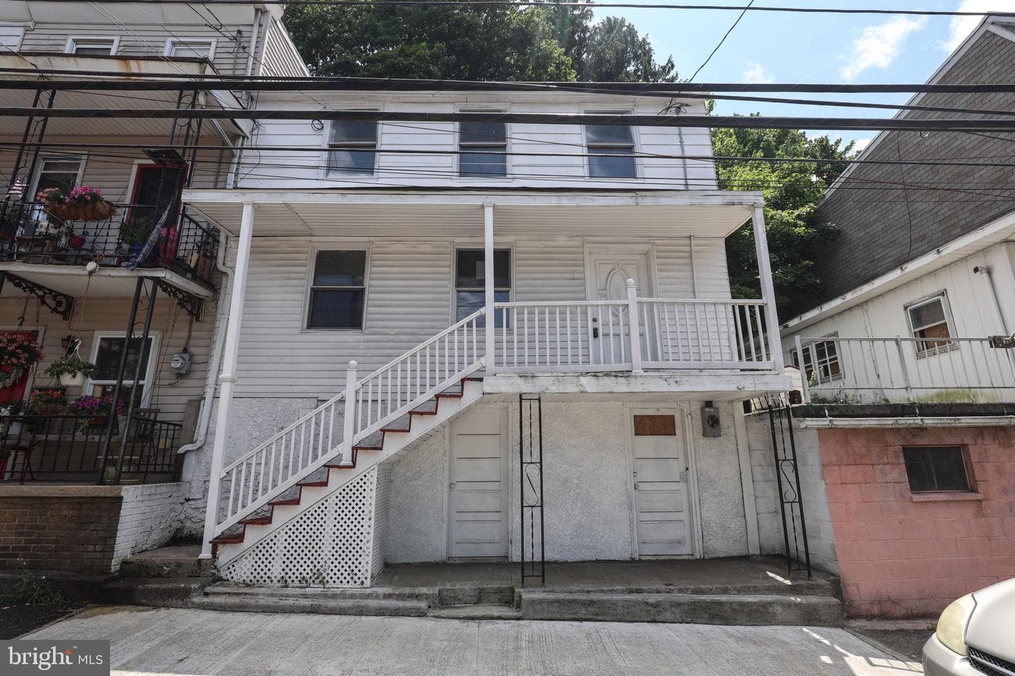 445 E Norwegian Street photo 1