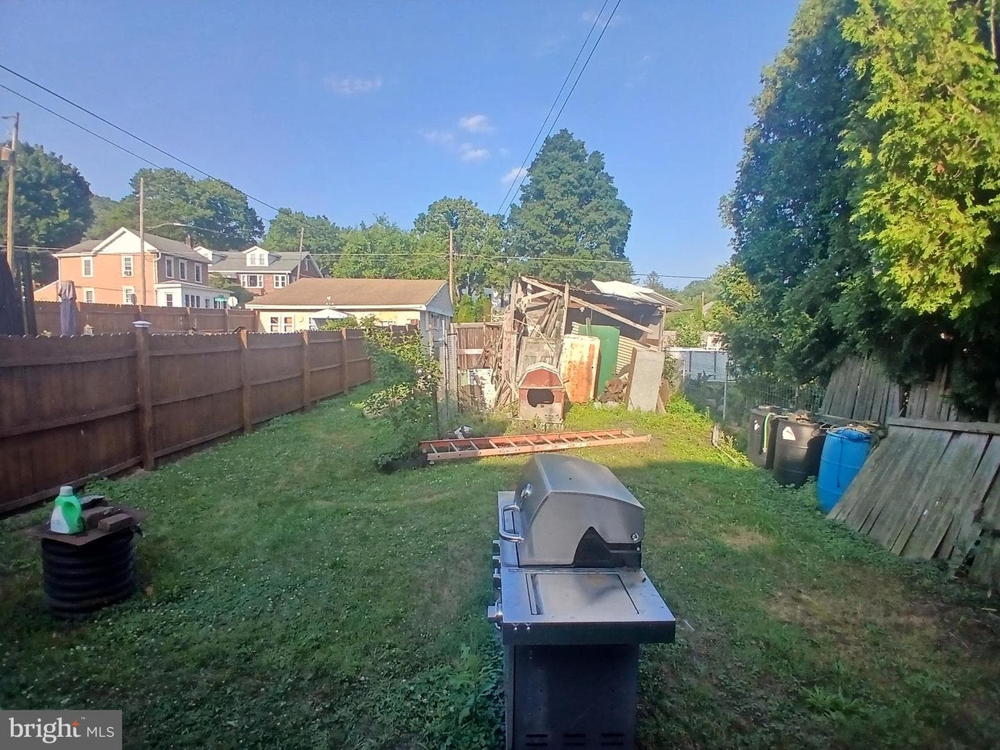 214 E Railroad Avenue photo 4