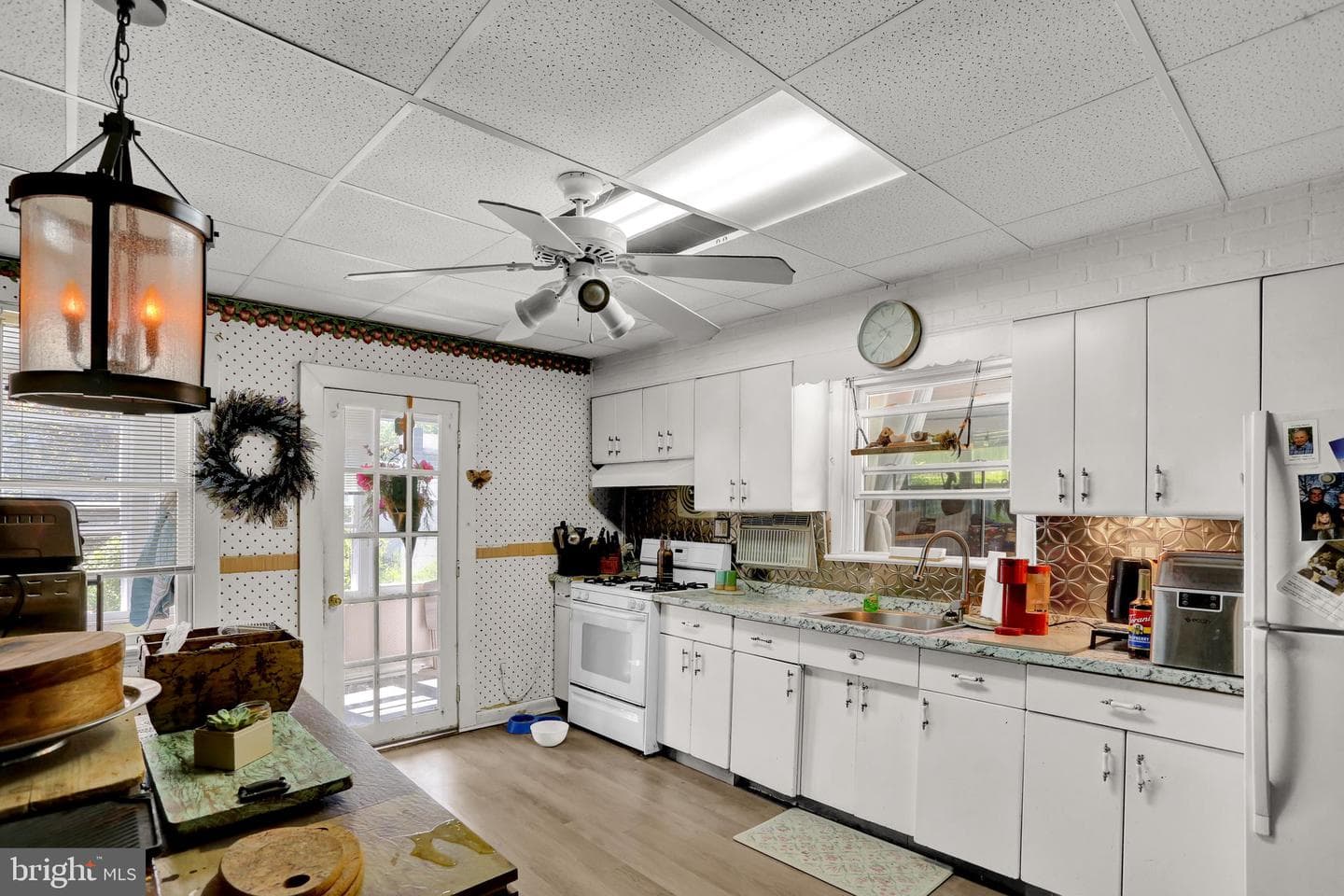 224 W Wallace Street photo 10