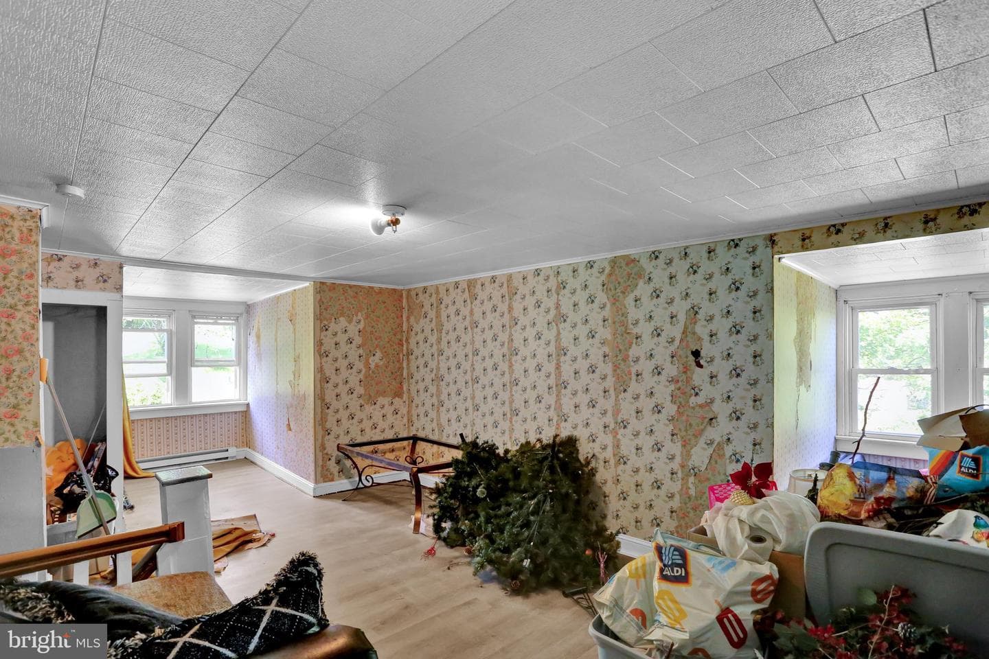 224 W Wallace Street photo 14