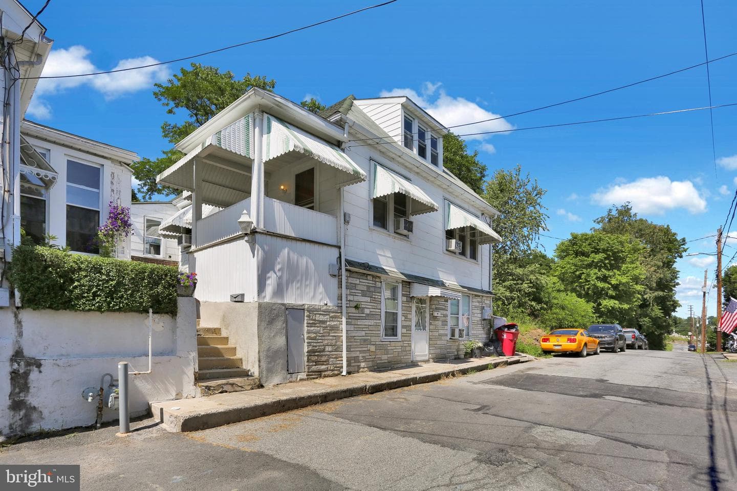 224 W Wallace Street photo 3