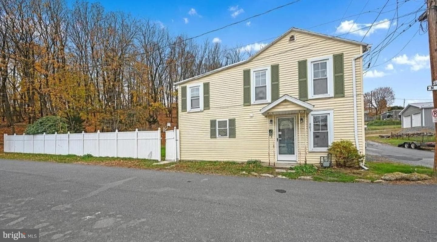 901 Fairview Street, Pottsville