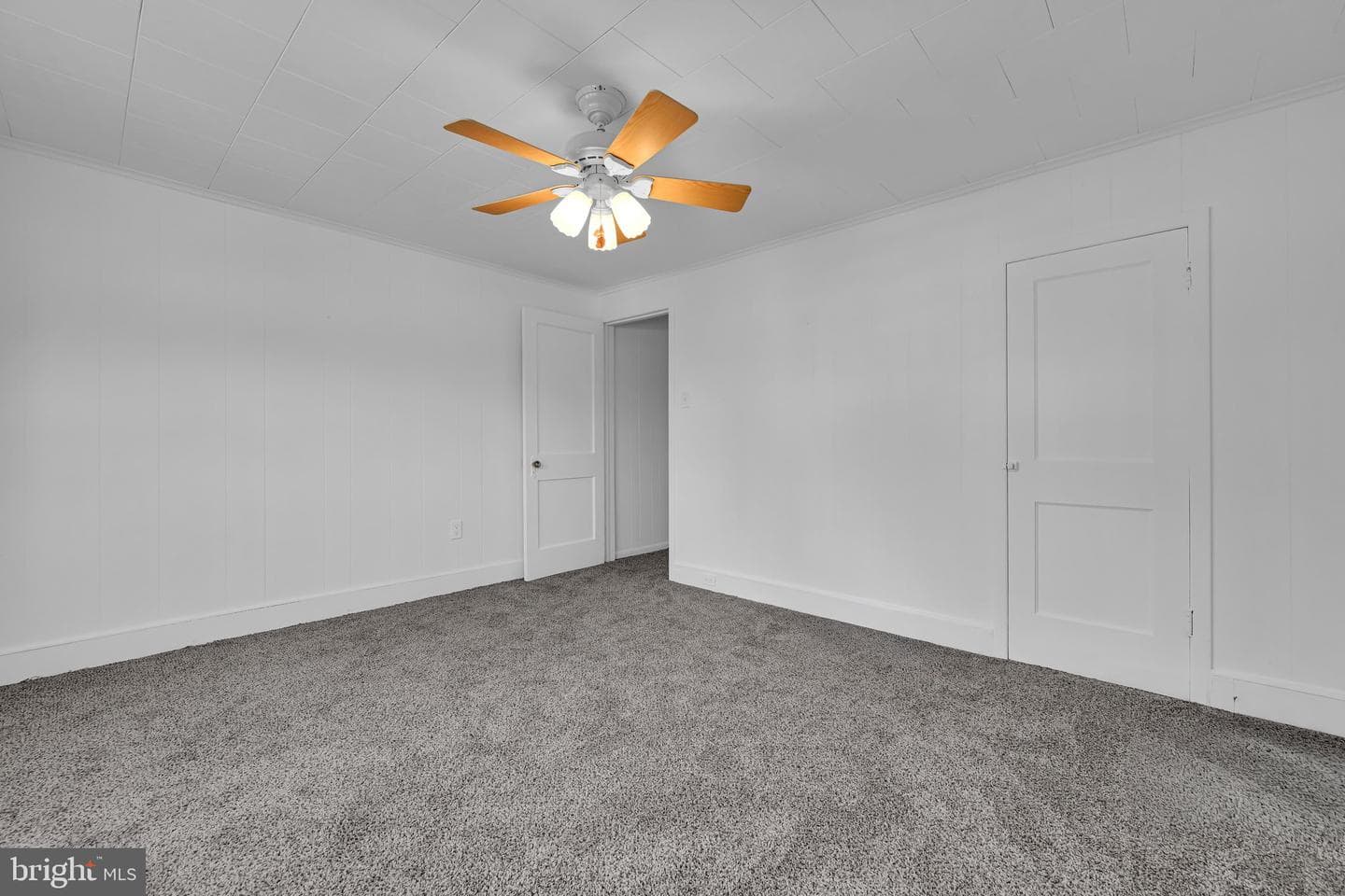1427 Seneca Street photo 19