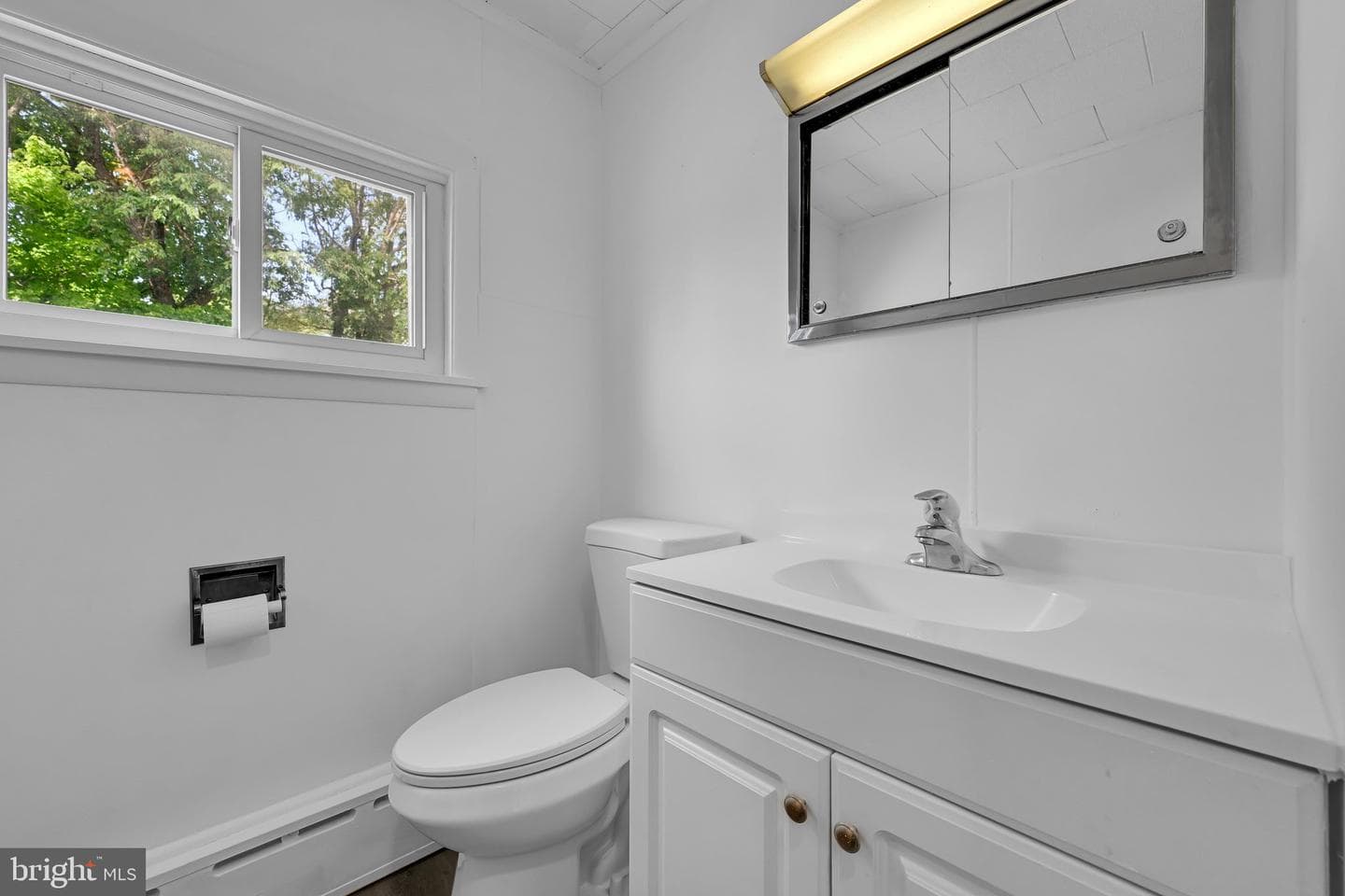 1427 Seneca Street photo 22