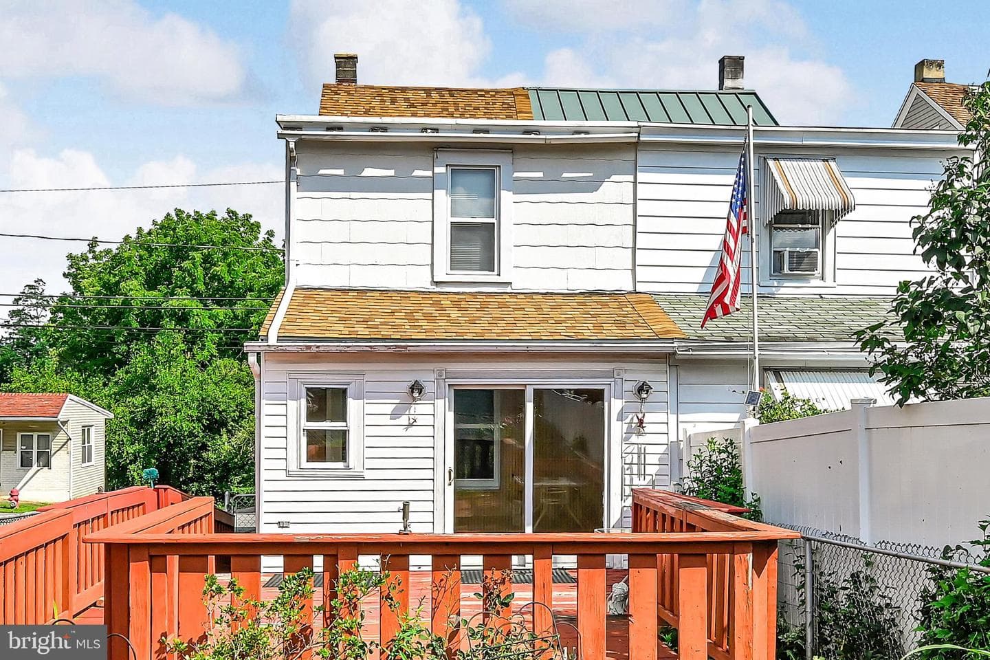 1427 Seneca Street photo 31