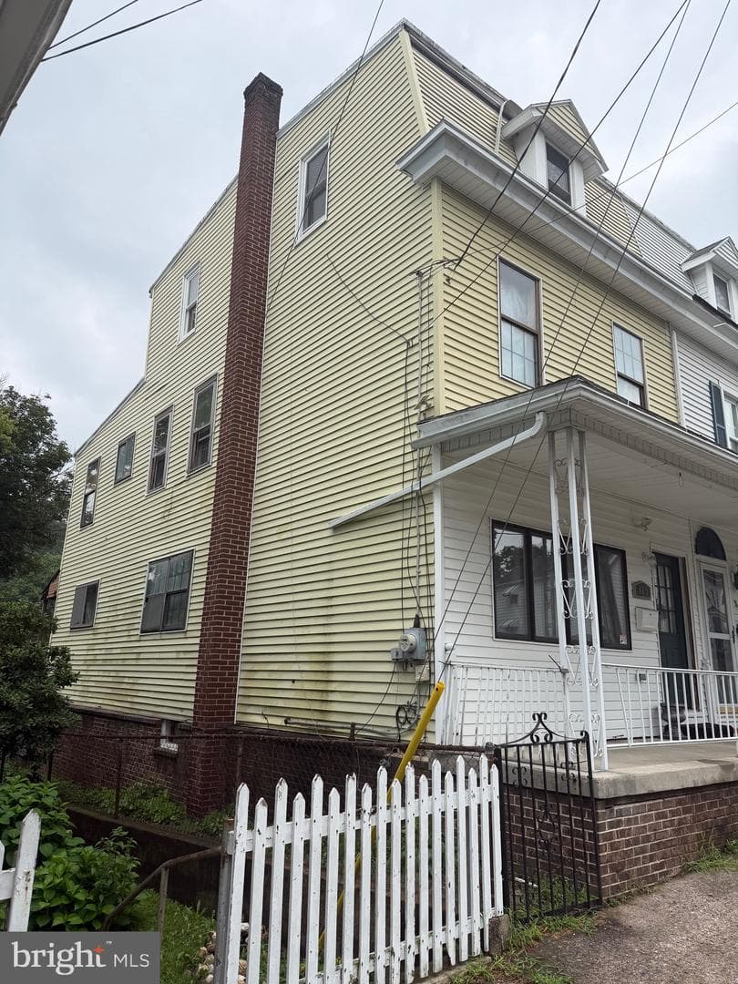 315 Valley Street, Port Carbon