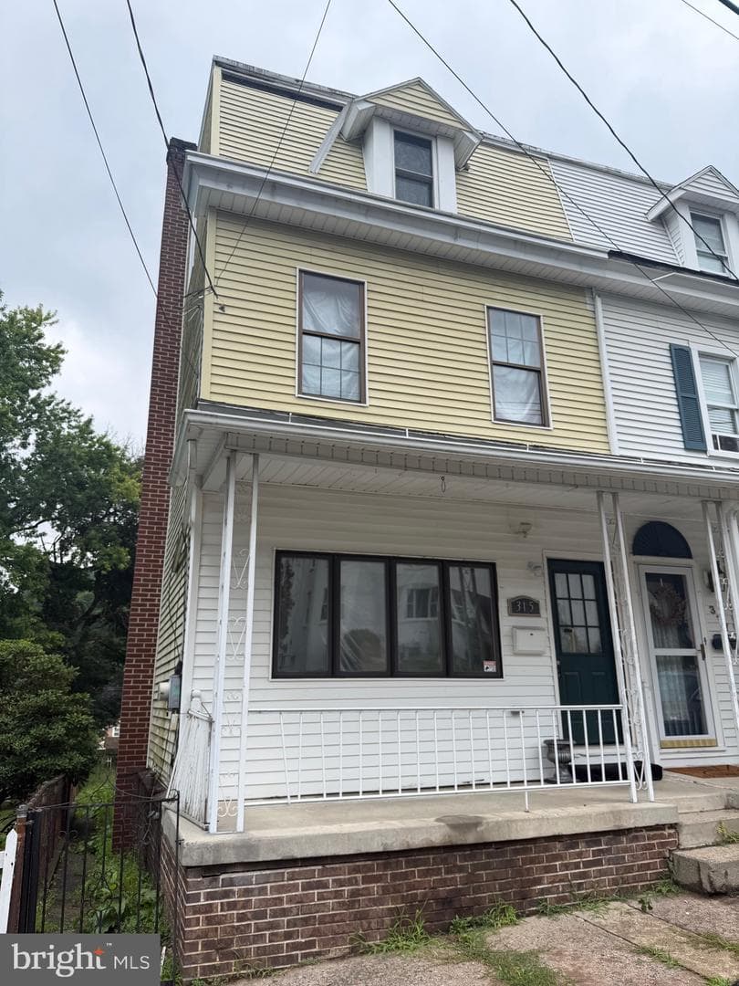 315 Valley Street photo 4