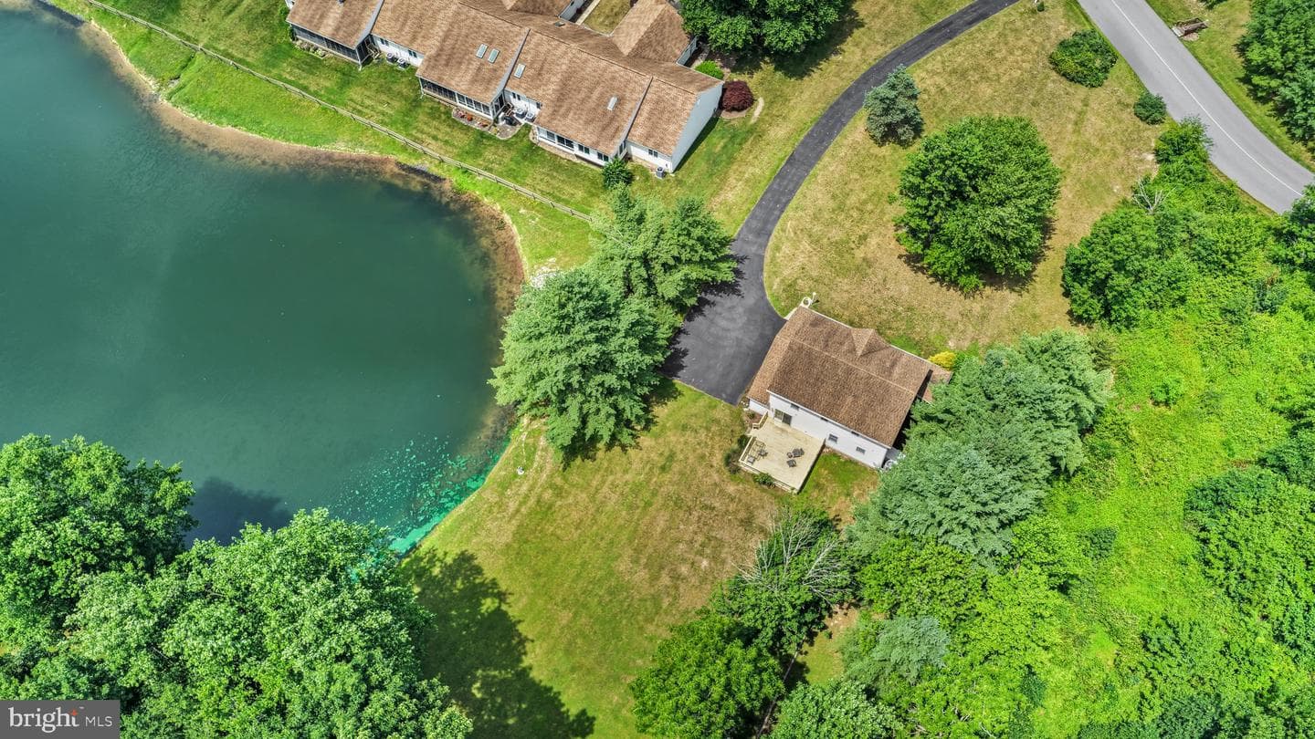 3090 Village Road, Orwigsburg