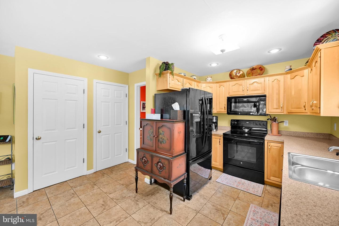 3090 Village Road photo 17