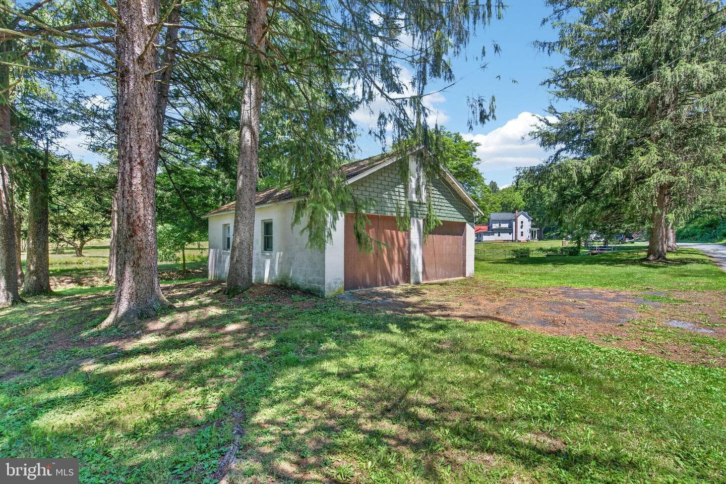 51 Reynolds Road photo 13