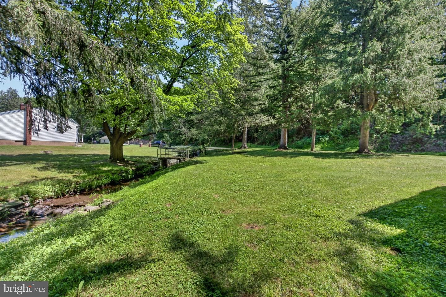 51 Reynolds Road photo 14
