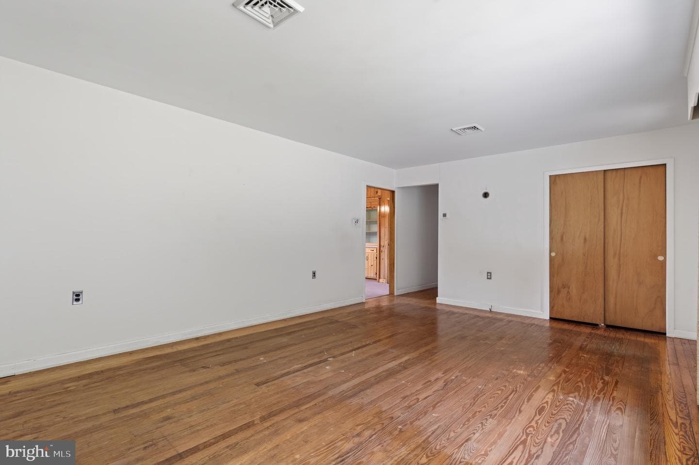 51 Reynolds Road photo 37