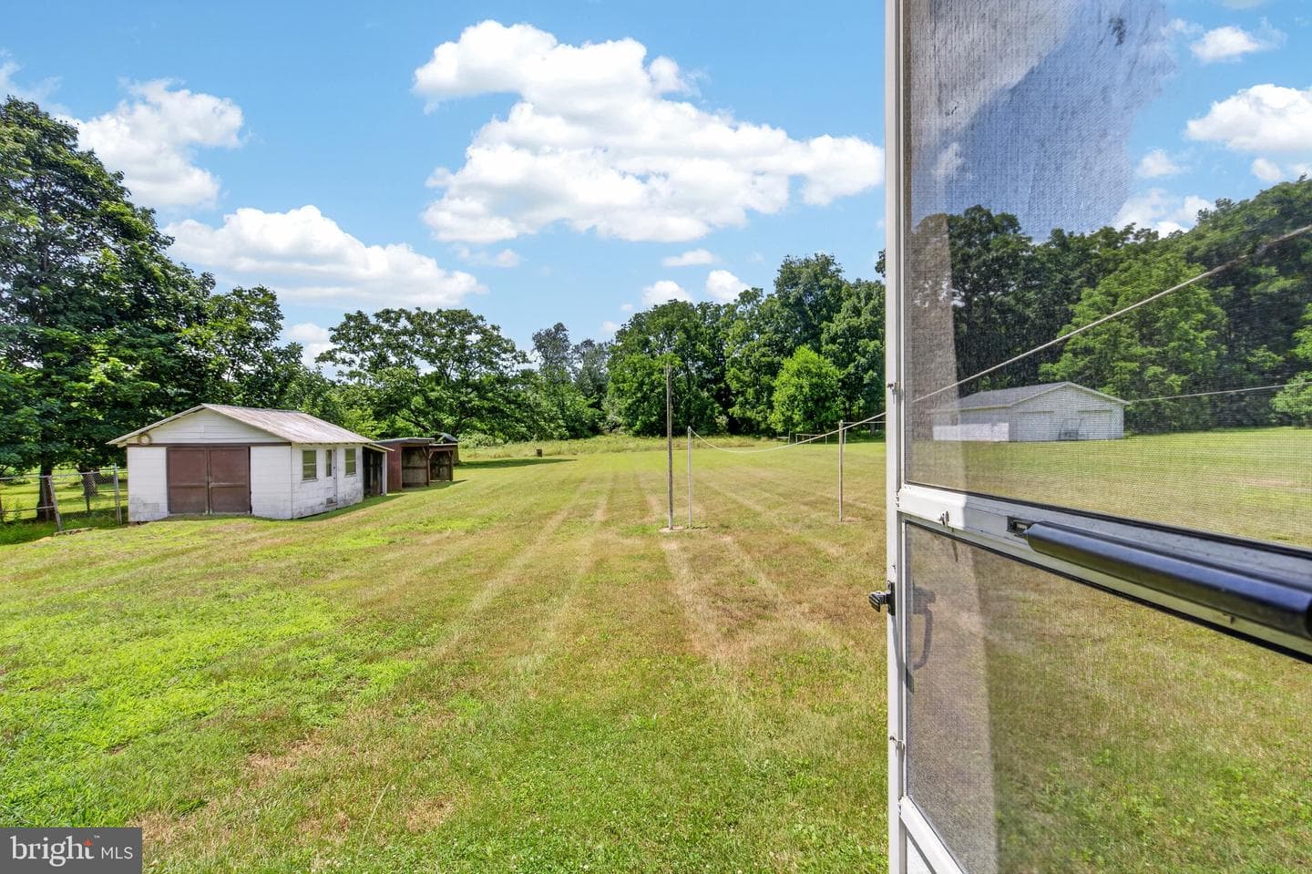 51 Reynolds Road photo 64