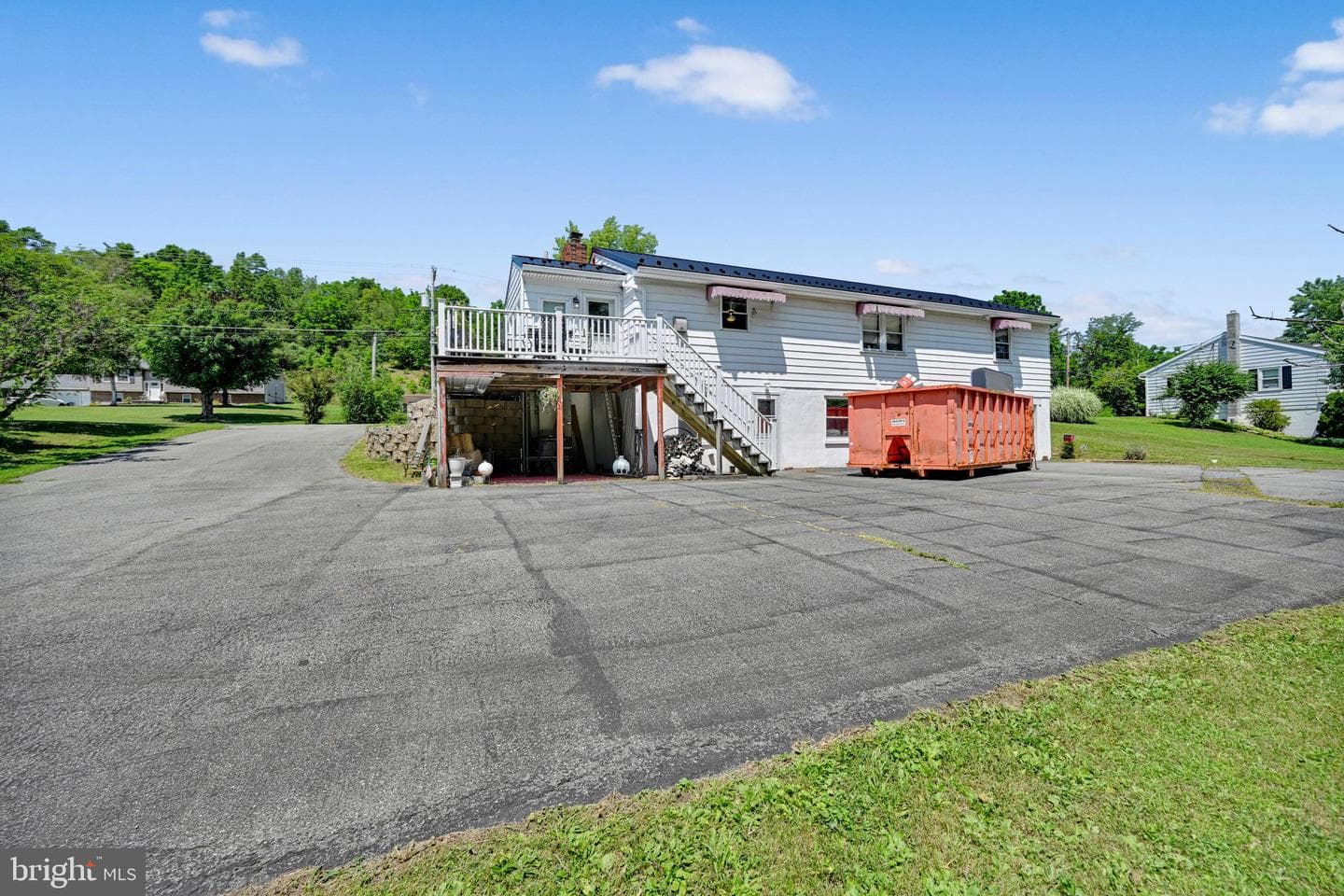 182 E Adamsdale photo 46