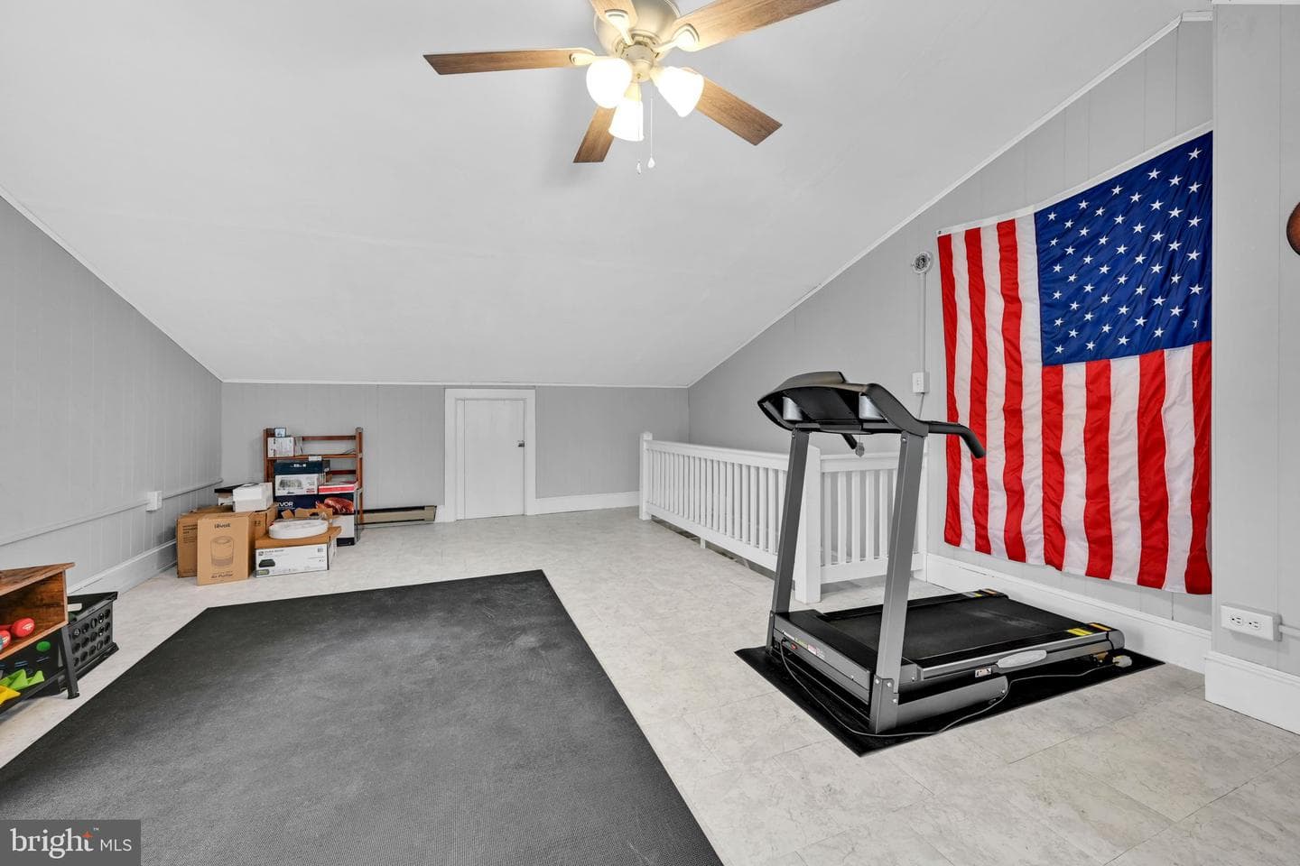 2064 W Market Street photo 21