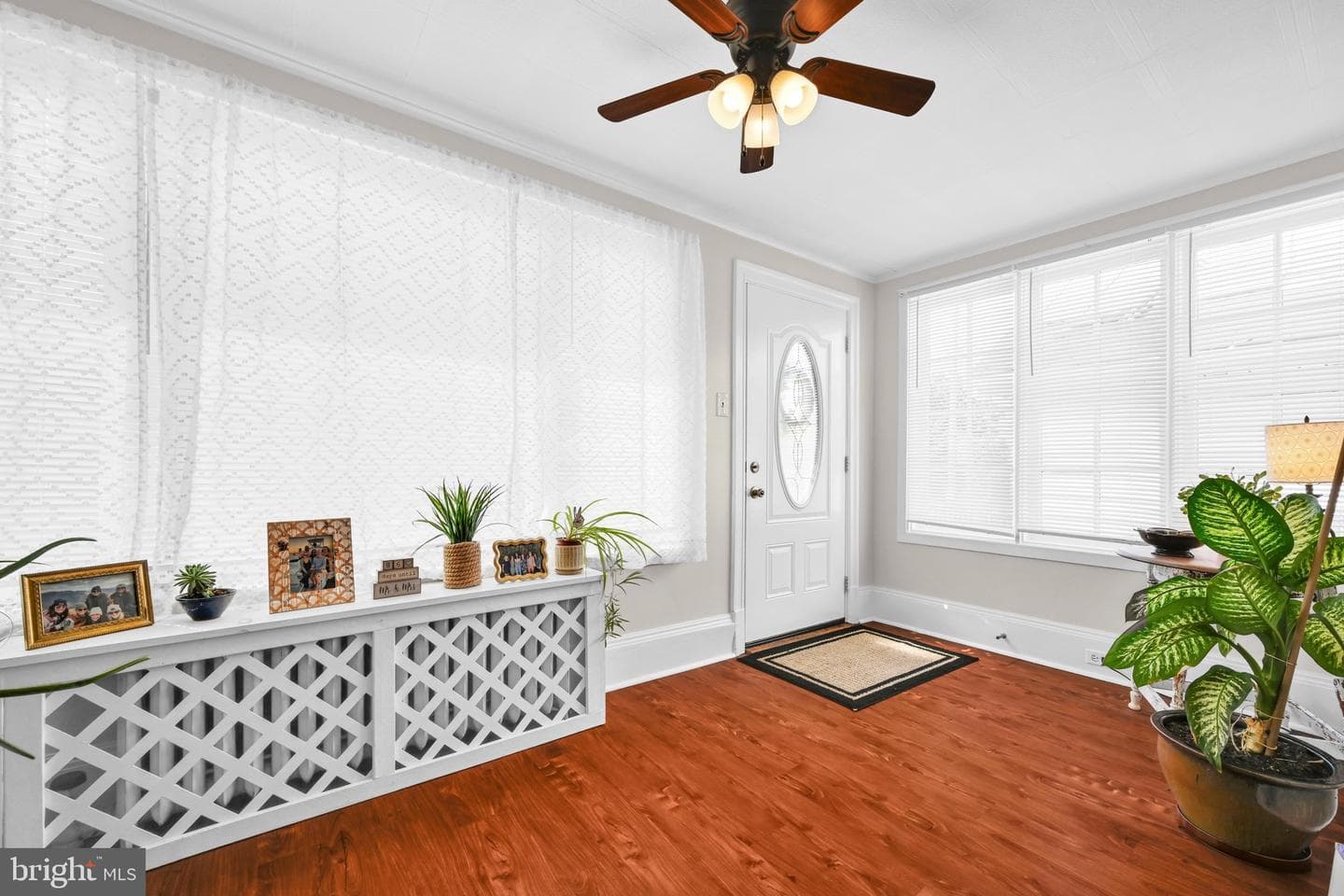 2064 W Market Street photo 4