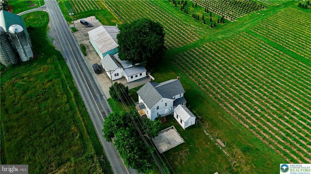868 Catawissa Road photo 1