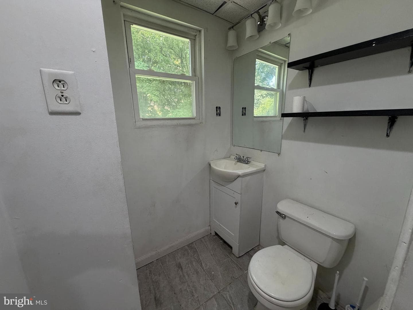325 W Coal Street photo 11