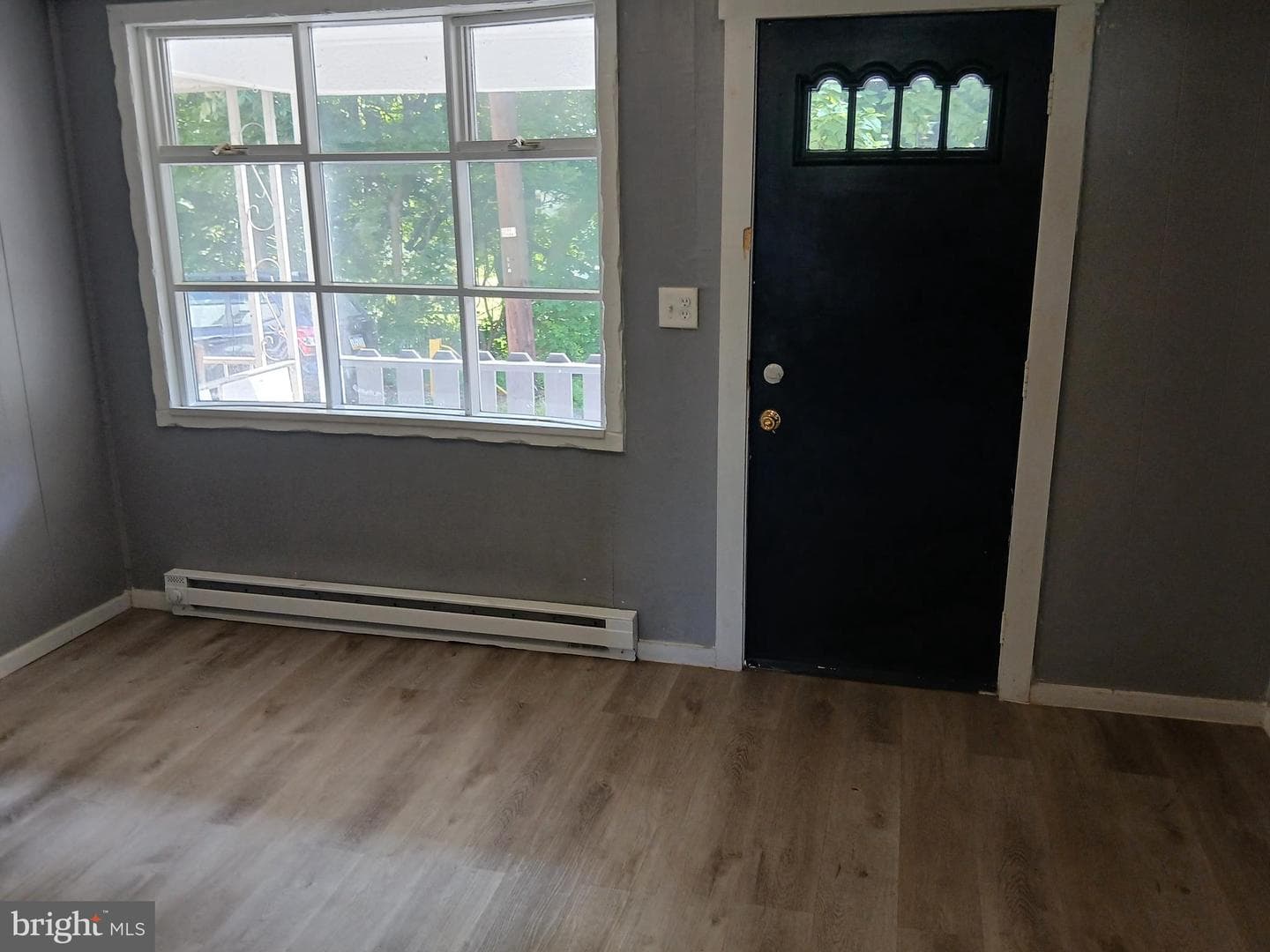 235 N Front Street photo 4