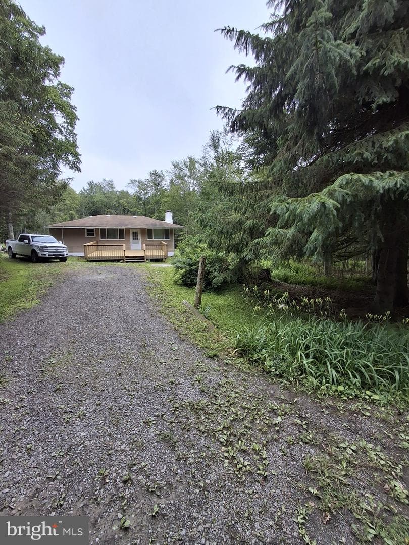 1070 Hayes Road photo 3
