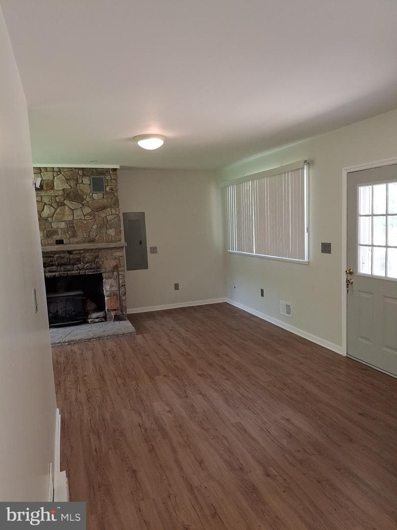 1070 Hayes Road photo 6