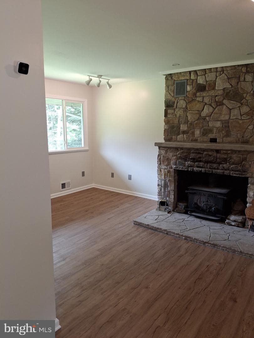 1070 Hayes Road photo 7