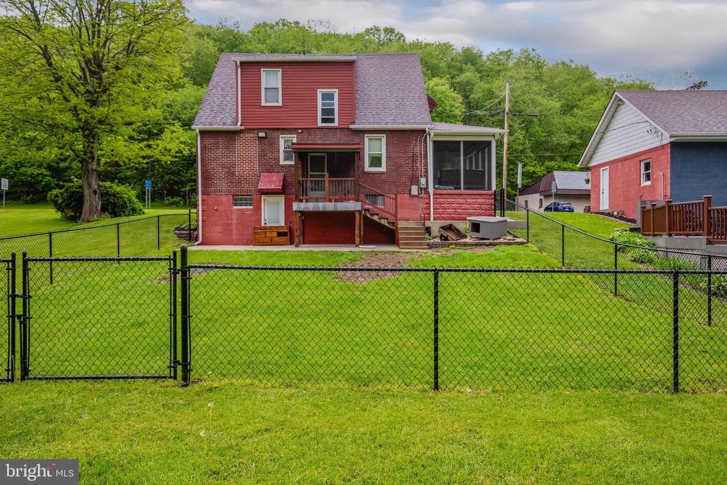 14705 Main St photo 14