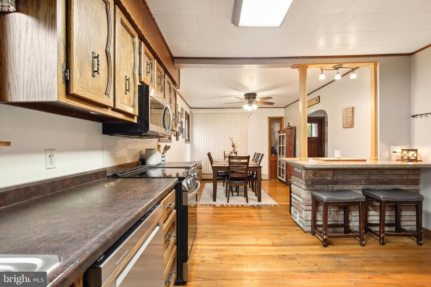 14705 Main St photo 23